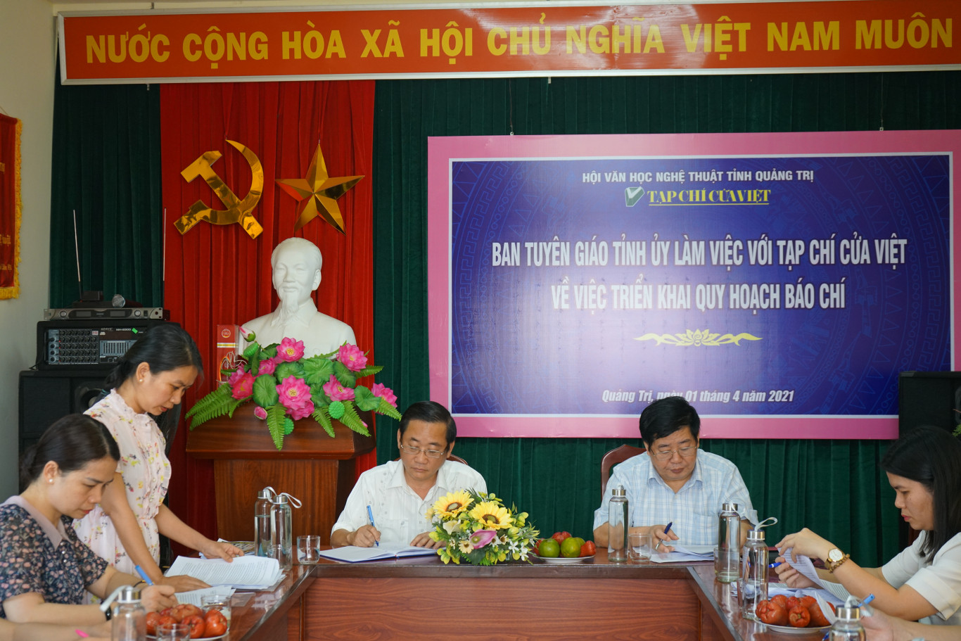 Nh&agrave; b&aacute;o Đo&agrave;n Phương Nam, Tổng bi&ecirc;n tập Tạp ch&iacute; Cửa Việt b&aacute;o c&aacute;o t&igrave;nh h&igrave;nh v&agrave; kế hoạch hoạt động của tạp ch&iacute; trong thời gian tới